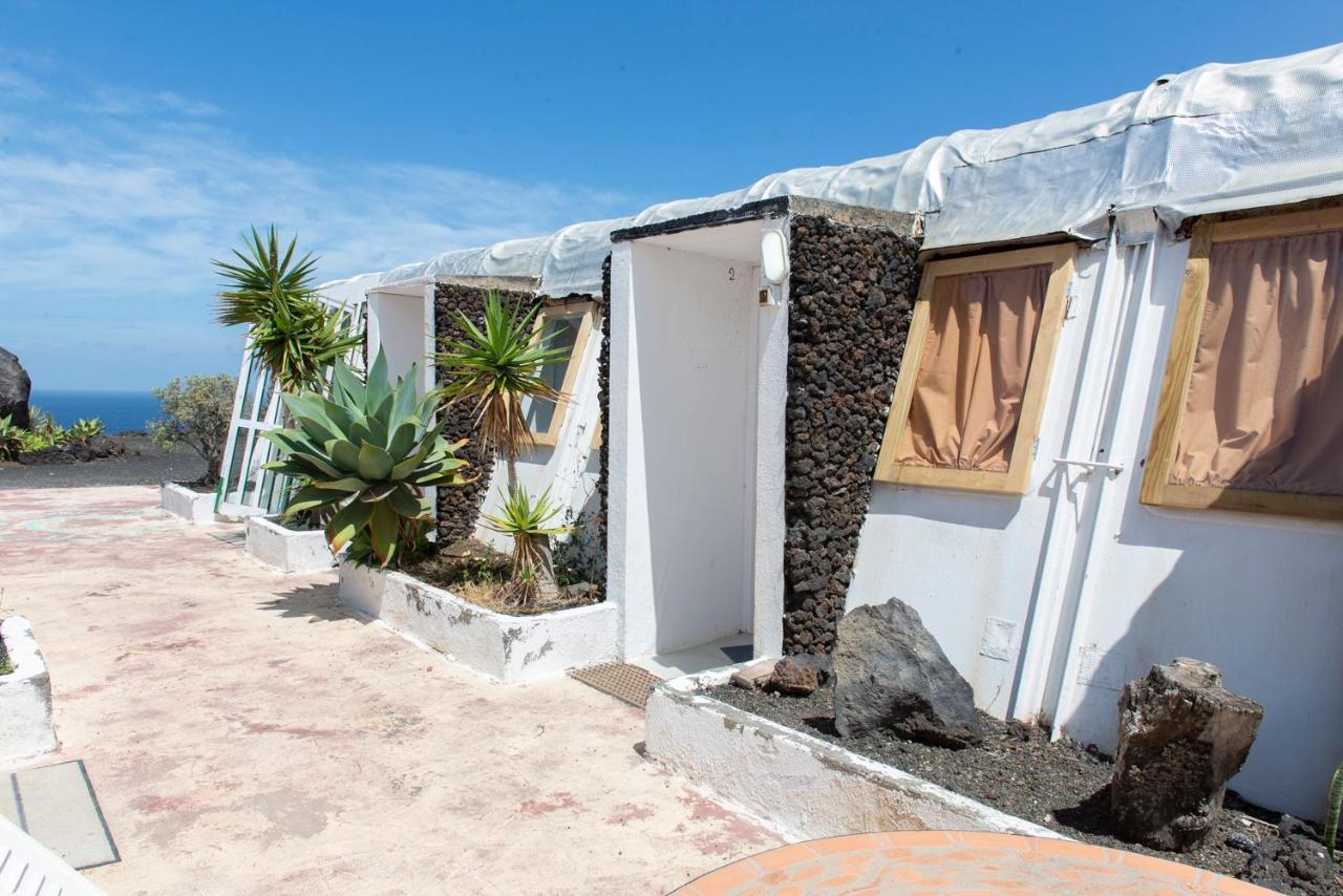 Basic En-Suite Bedroom By The Sea Guinea Buitenkant foto