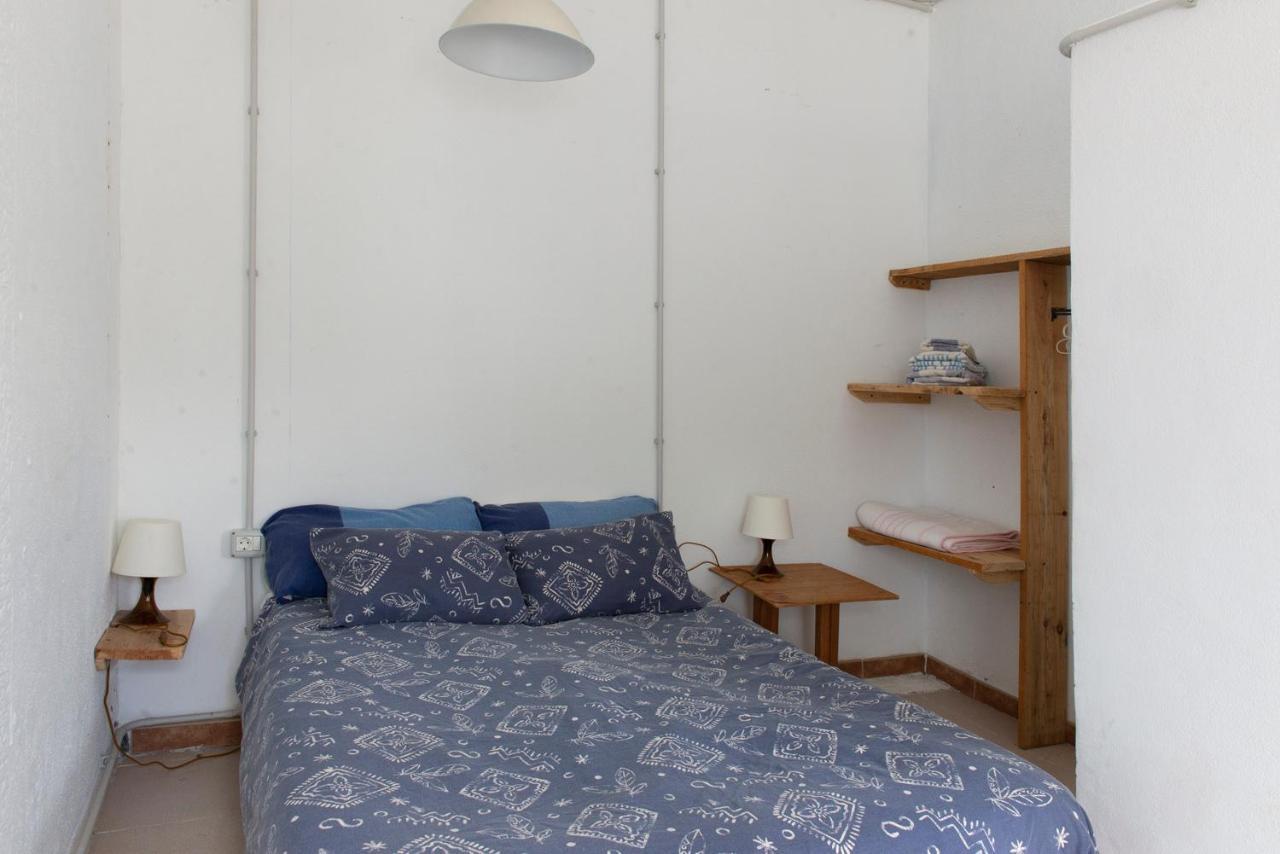 Basic En-Suite Bedroom By The Sea Guinea Buitenkant foto
